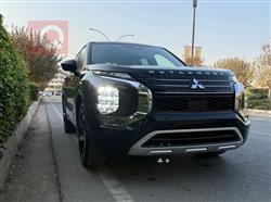 میتسوبیشی ئاوتلاندەر